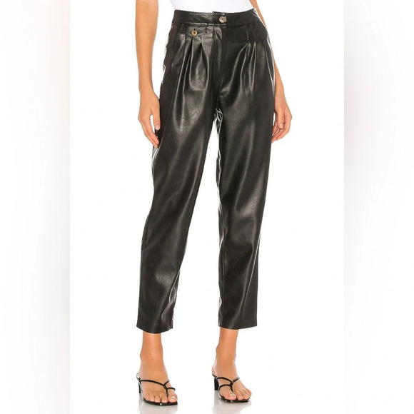 NWOT BlankNYC Vegan Leather Pleated Carrot Leg Pants in Film Noir Size 31 - Picture 1 of 14